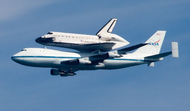 スペースシャトル移送